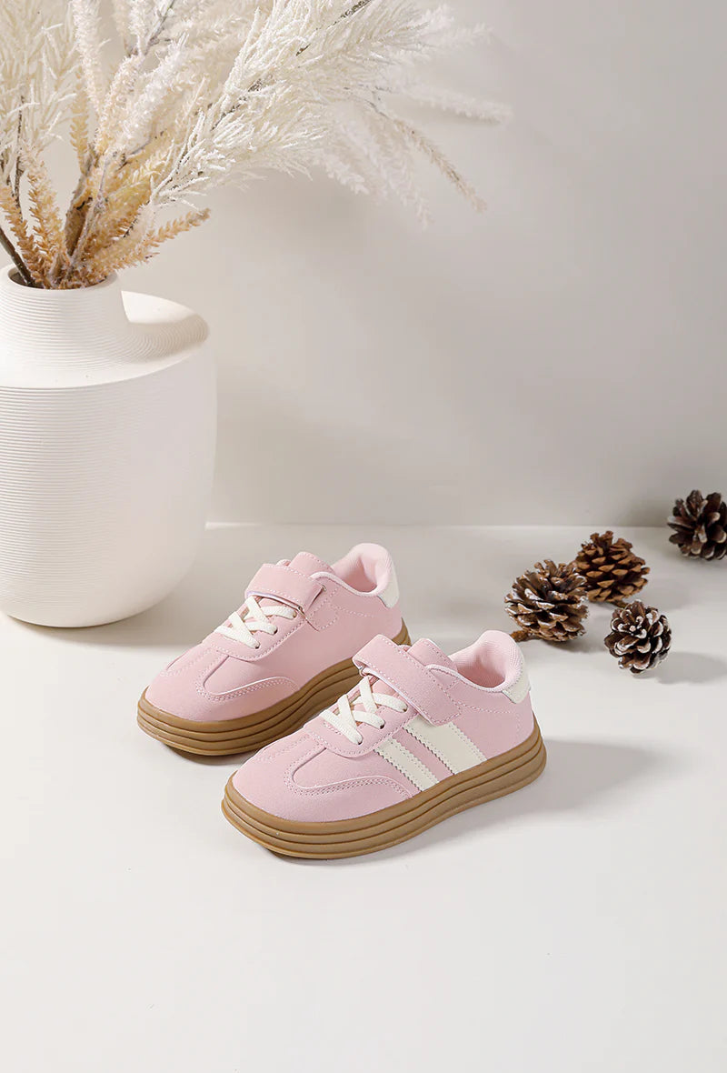 Baskets Enfant Rose à Bandes Blanches – Semelle Épaisse Camel – Chaussures Enfant