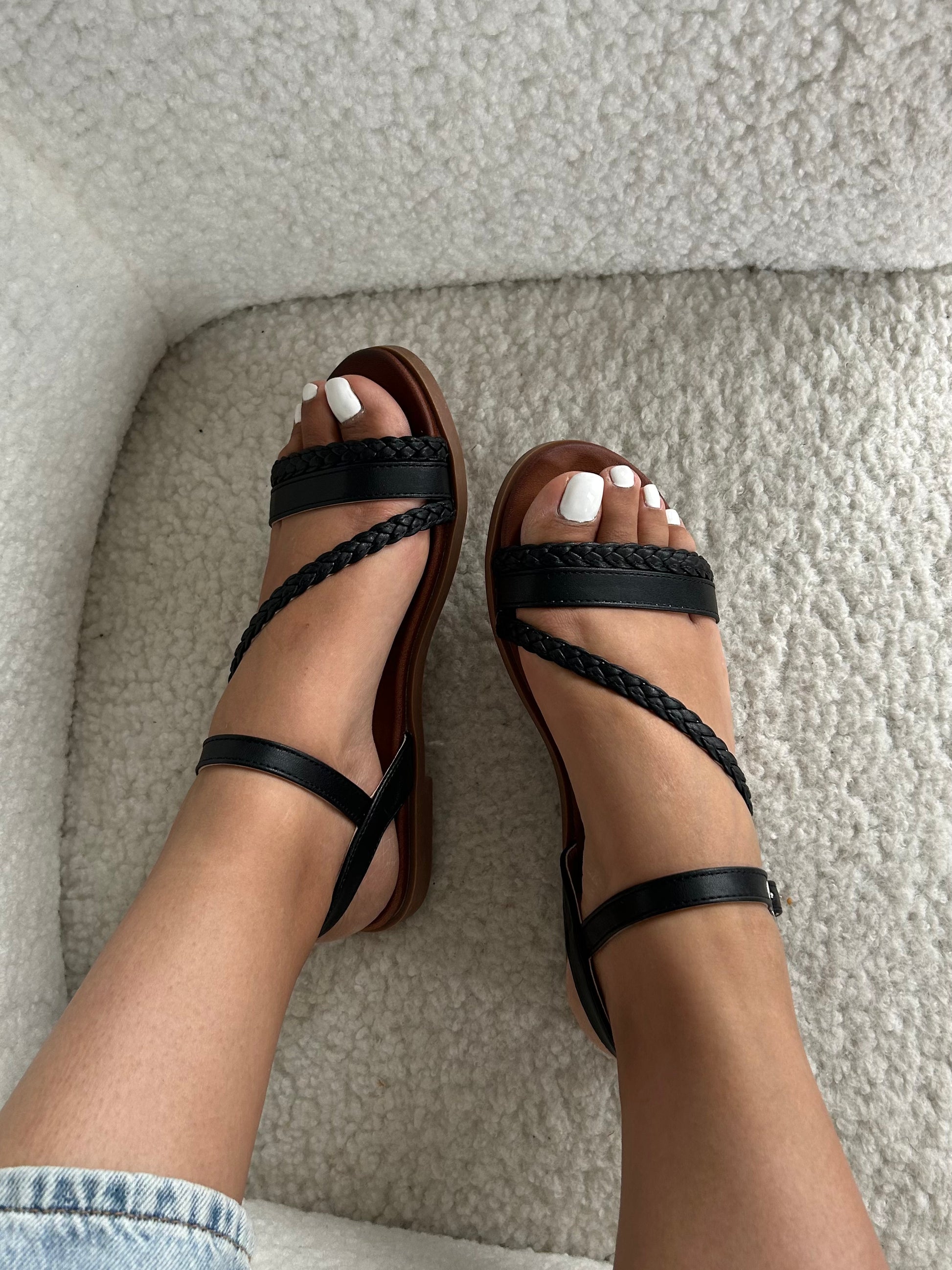 TRESSIA Sandal