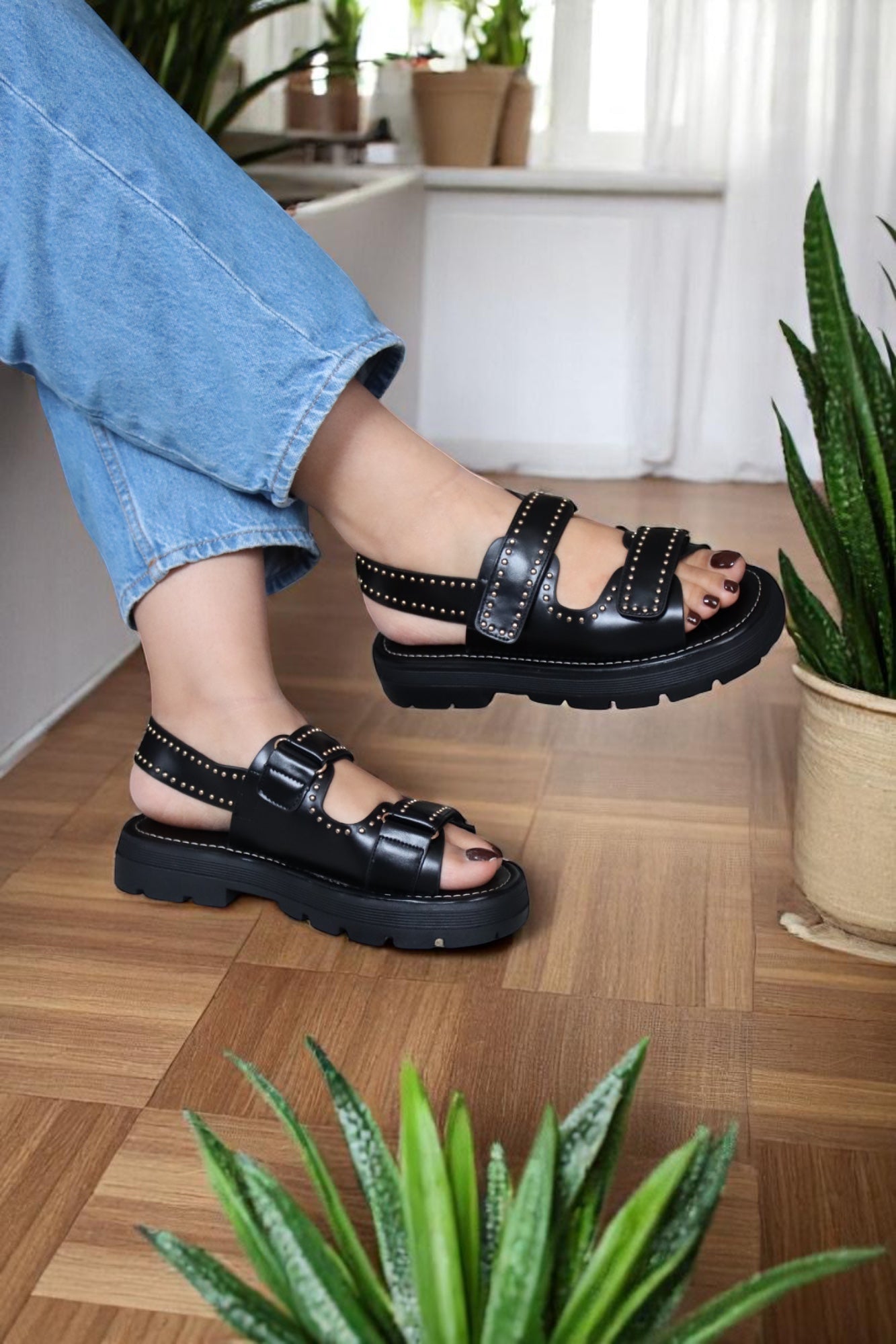 Talia sandals
