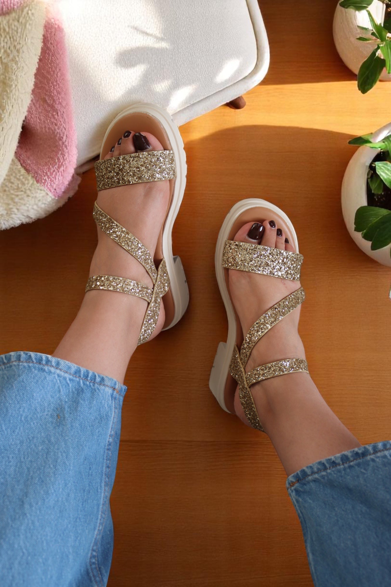 Isara sandals